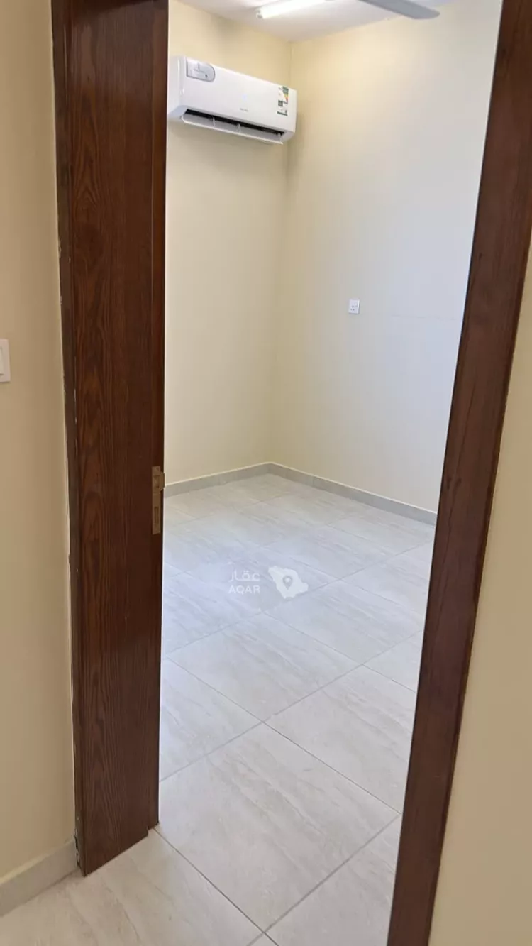 Building for Rent in Dammam Al Adamah 5