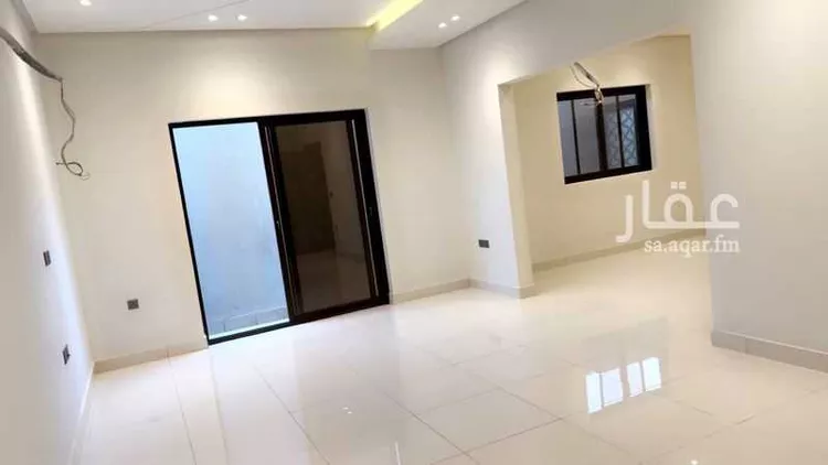شقة للبيع في شارع الوجيد, حي هجر, مدينة الدمام, المنطقة الشرقية 8
