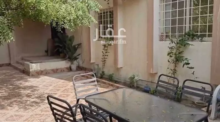 فيلا للبيع في شارع عبدالرحمن الاوزاعي, حي بدر, مدينة الدمام, المنطقة الشرقية 6