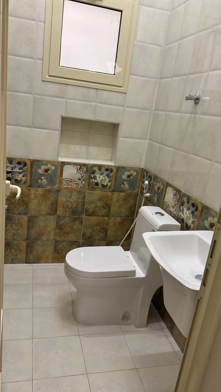 Building for Rent in Dammam Al Adamah 3