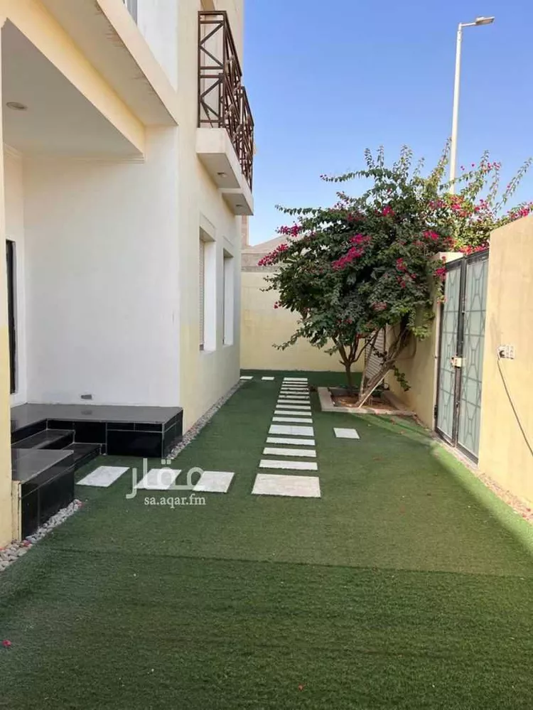 فيلا للبيع في شارع سمرة الفزارى, حي الفرسان, مدينة الدمام, المنطقة الشرقية صورة 5