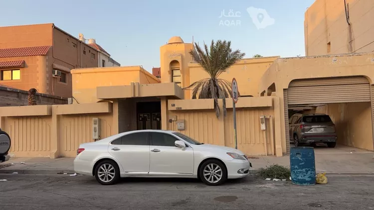 دور للبيع في شارع الرمال, حي الدوحة الشمالية, مدينة الظهران, المنطقة الشرقية 3