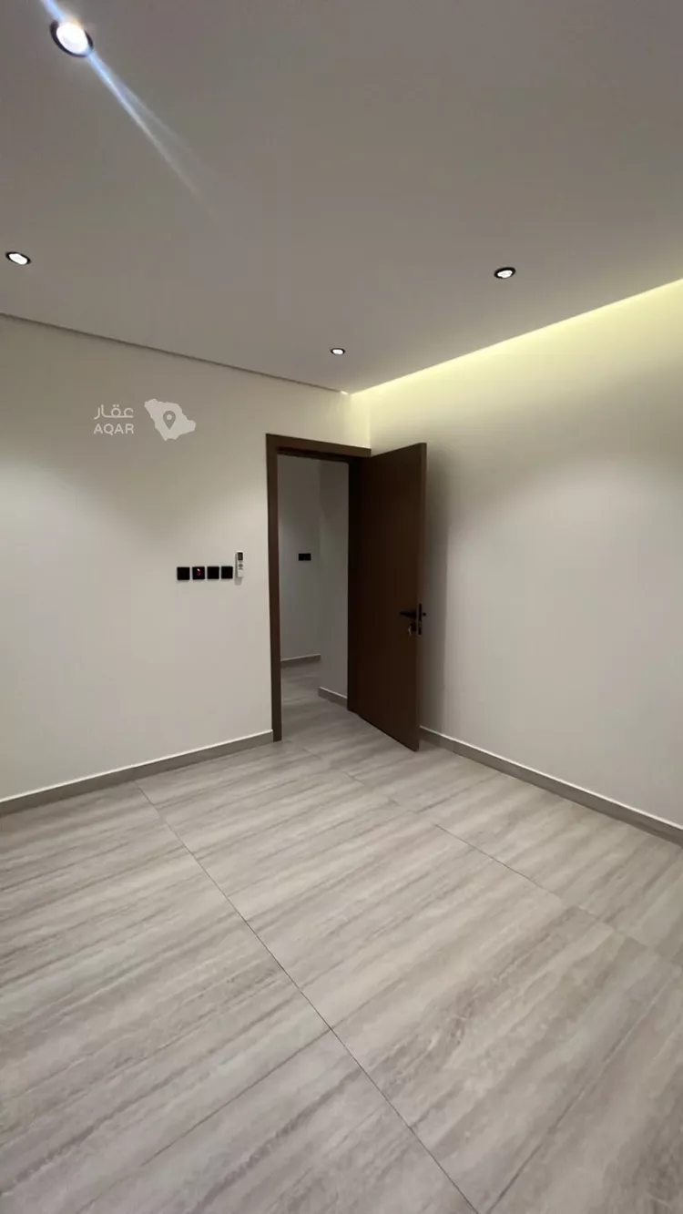 شقة للإيجار في شارع عثمان بن عيسى, حي الإزدهار, مدينة الرياض, منطقة الرياض صورة 2