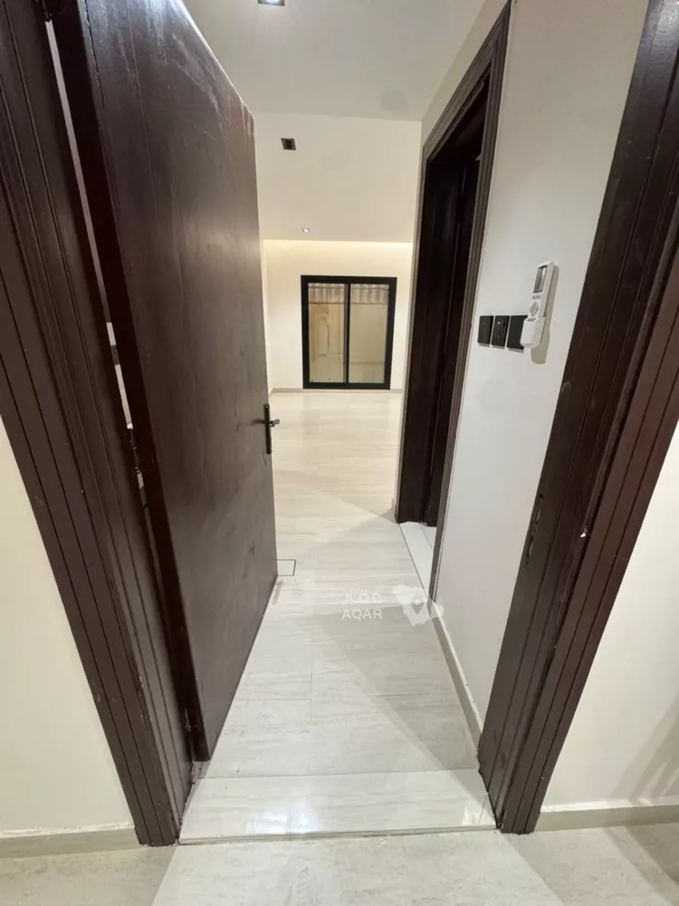 شقة للإيجار في شارع عثمان بن عيسى, حي الإزدهار, مدينة الرياض, منطقة الرياض 4