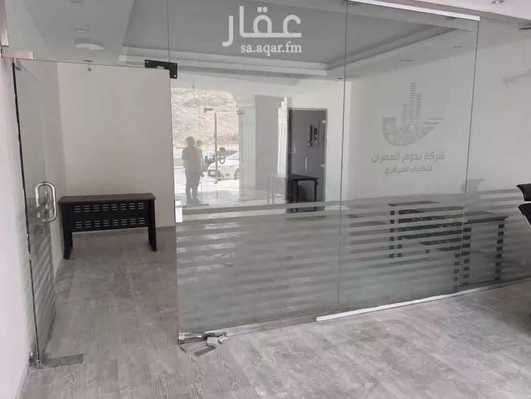 مكتب تجاري للإيجار في شارع الملك عبدالله بن عبدالعزيز, حي الفتح, مدينة المدينة المنورة, منطقة المدينة المنورة 8
