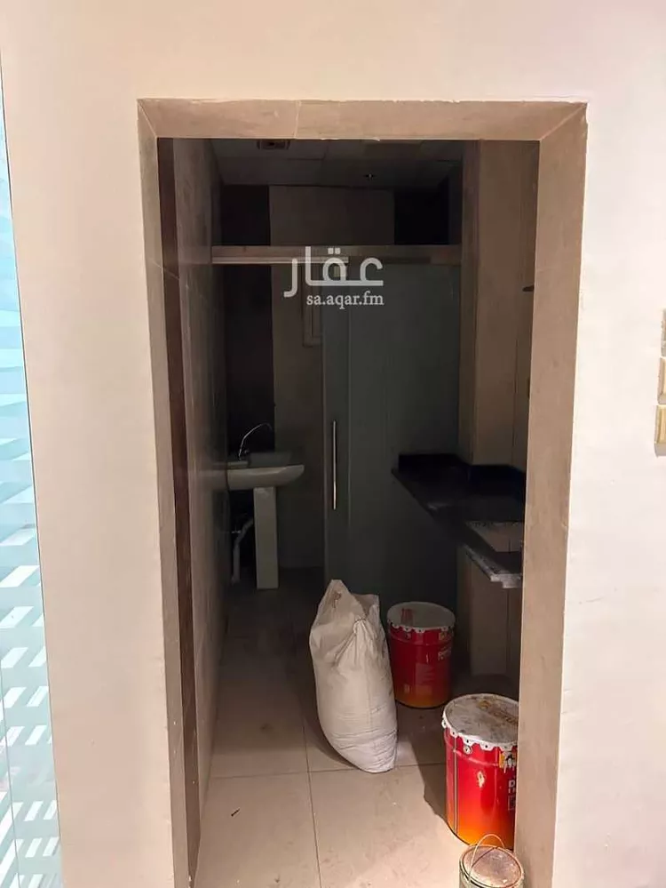 مكتب تجاري للإيجار في شارع الملك عبدالله بن عبدالعزيز, حي الأصيفرين, مدينة المدينة المنورة, منطقة المدينة المنورة صورة 3