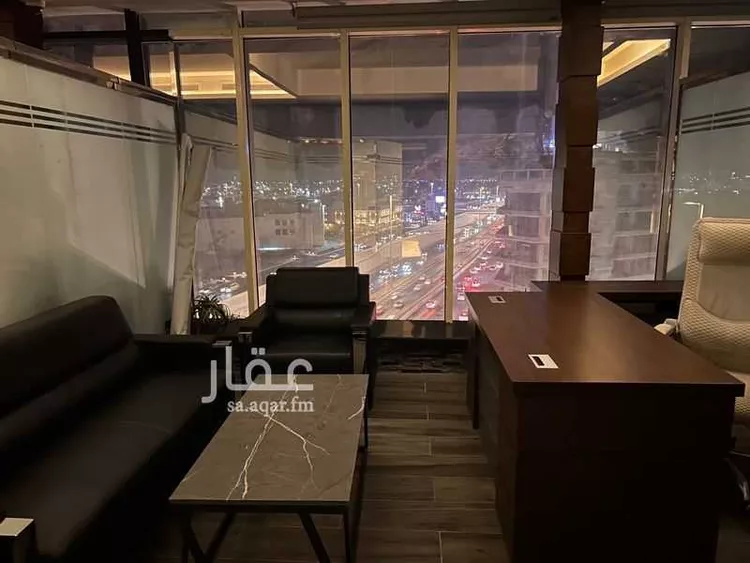 مكتب تجاري للإيجار في شارع الملك عبدالله بن عبدالعزيز, حي الفتح, مدينة المدينة المنورة, منطقة المدينة المنورة 7