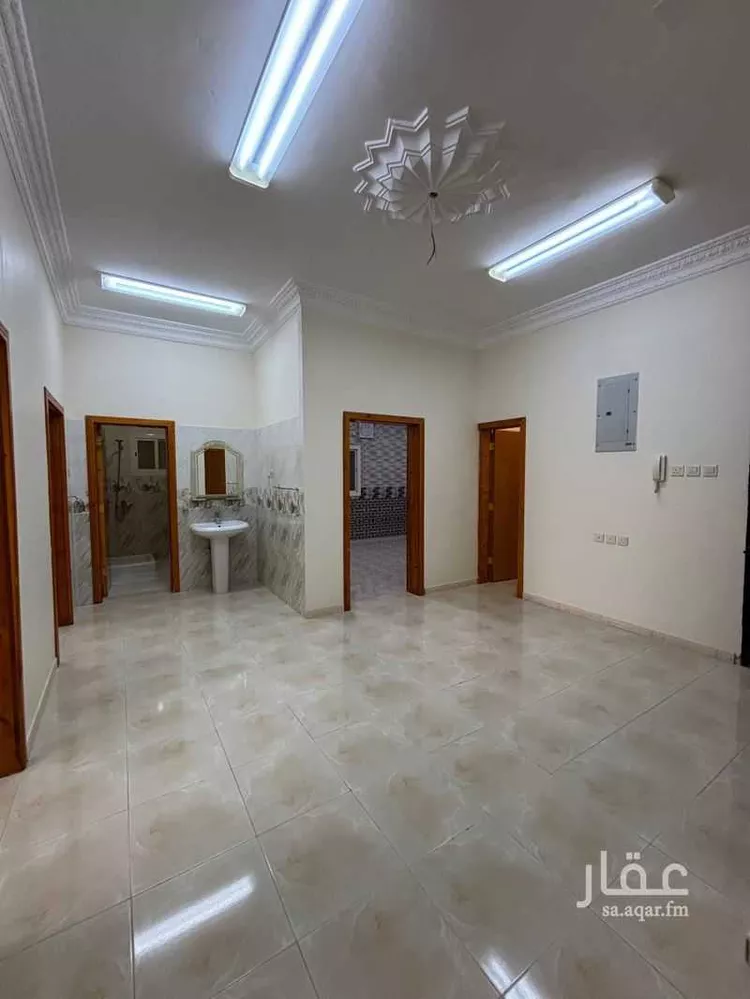 شقة للإيجار في شارع بالحكم, حي المصائف, مدينة المندق, منطقة الباحة 8
