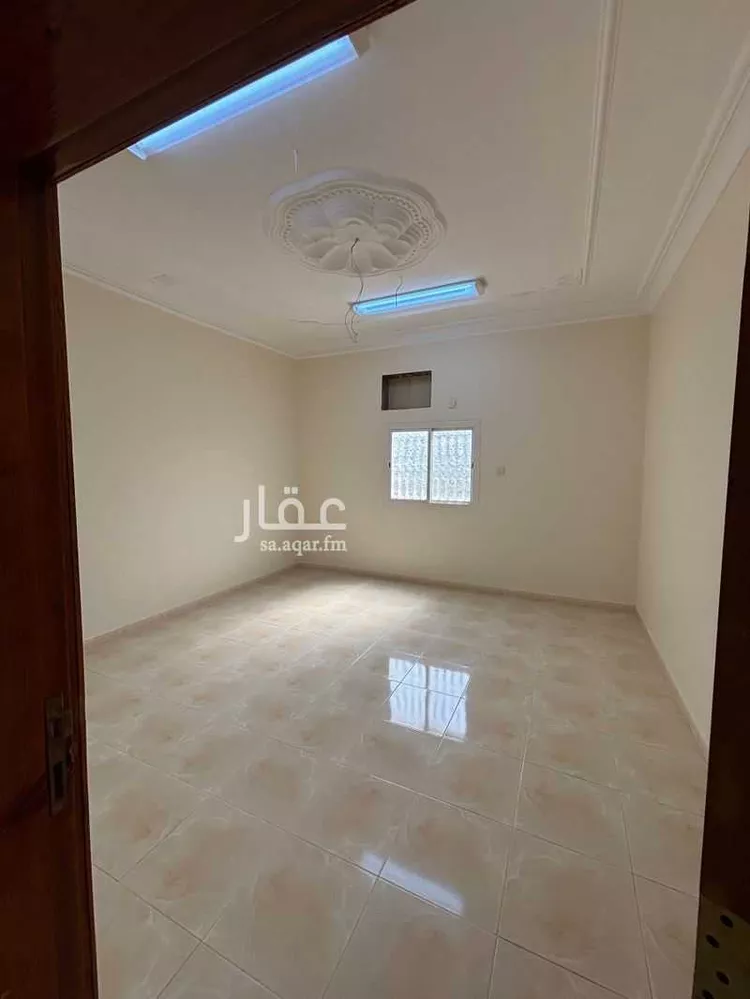 شقة للإيجار في شارع بالحكم, حي المصائف, مدينة المندق, منطقة الباحة صورة 3