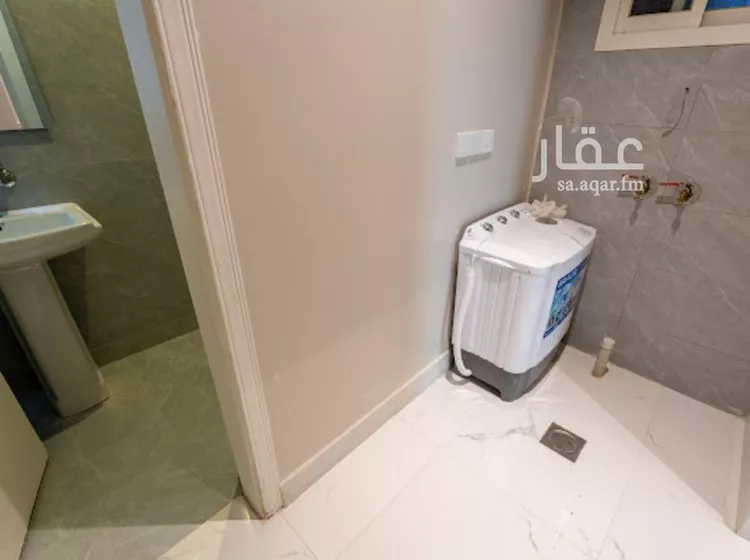 شقة للإيجار في شارع الملك فهد الفرعي, حي النموذجية, مدينة الرياض, منطقة الرياض صورة 4