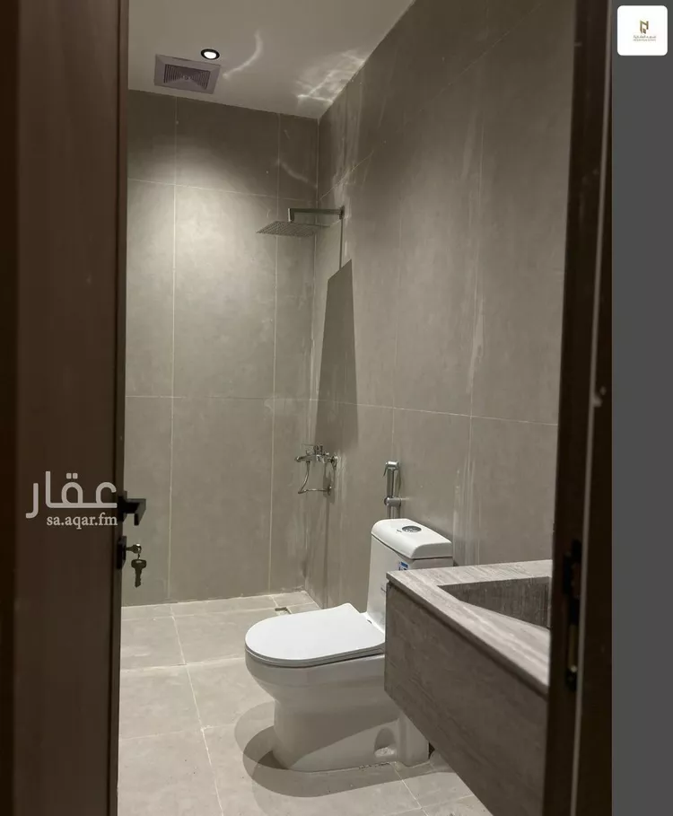 شقة للبيع في شارع ابو عبيدة عامر بن الجراح, حي الشعلة, مدينة الدمام, المنطقة الشرقية 7