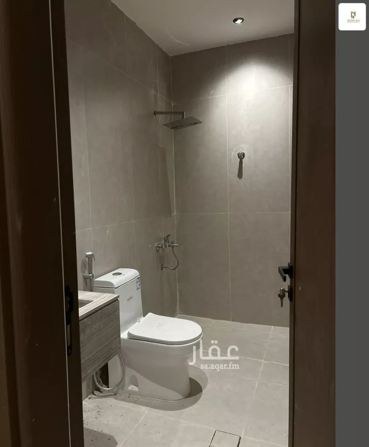 شقة للبيع في شارع ابو عبيدة عامر بن الجراح, حي الشعلة, مدينة الدمام, المنطقة الشرقية 9