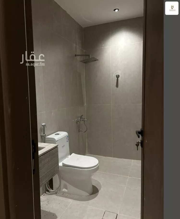 شقة للبيع في شارع ابو عبيدة عامر بن الجراح, حي الشعلة, مدينة الدمام, المنطقة الشرقية 9