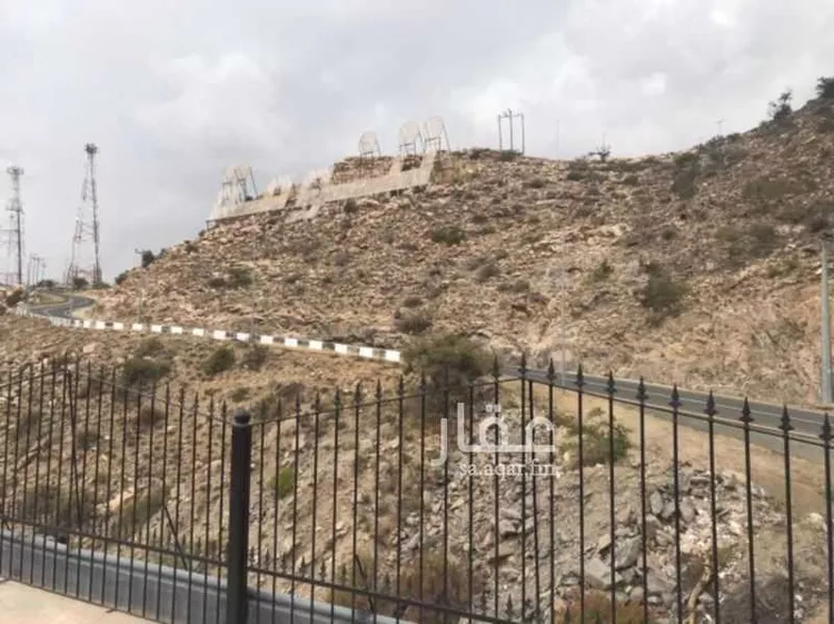 عمارة للبيع في شارع غرناطة ، تنومة ، تنومة