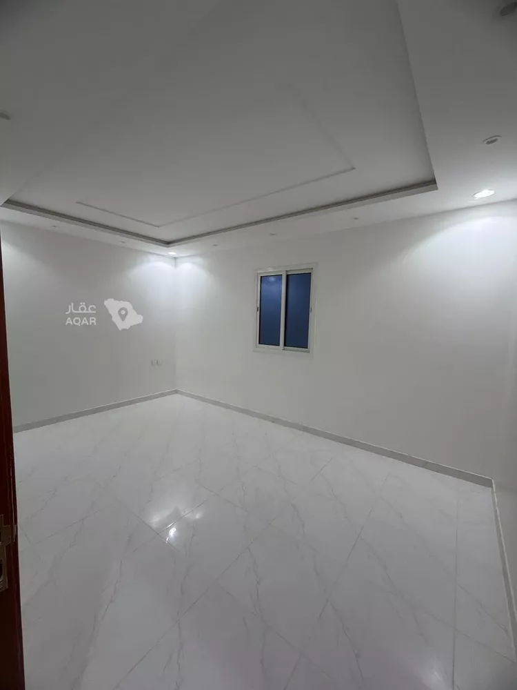 Floor for Rent in Riyadh Uhud 8