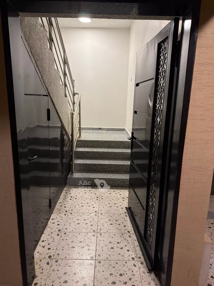 Floor for Rent in Riyadh Uhud 2
