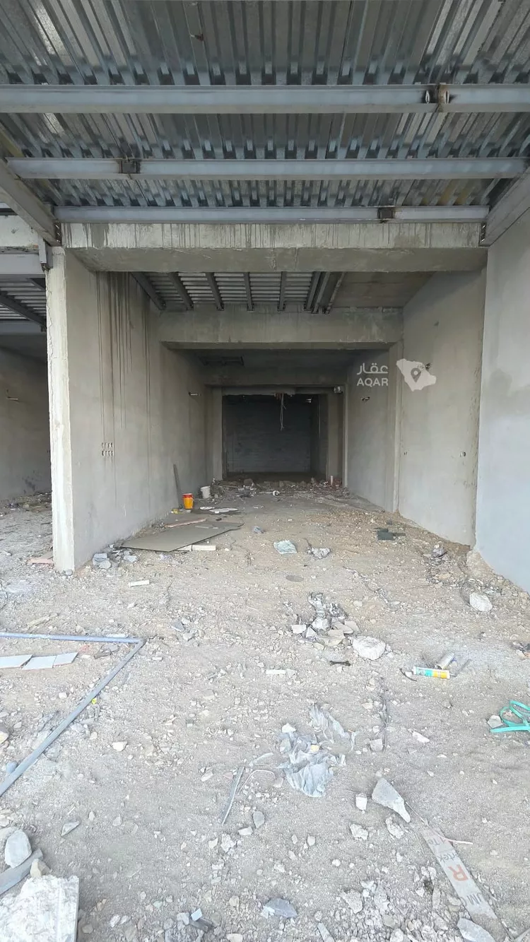 Shop for Rent in Jeddah Al Riyadh 5