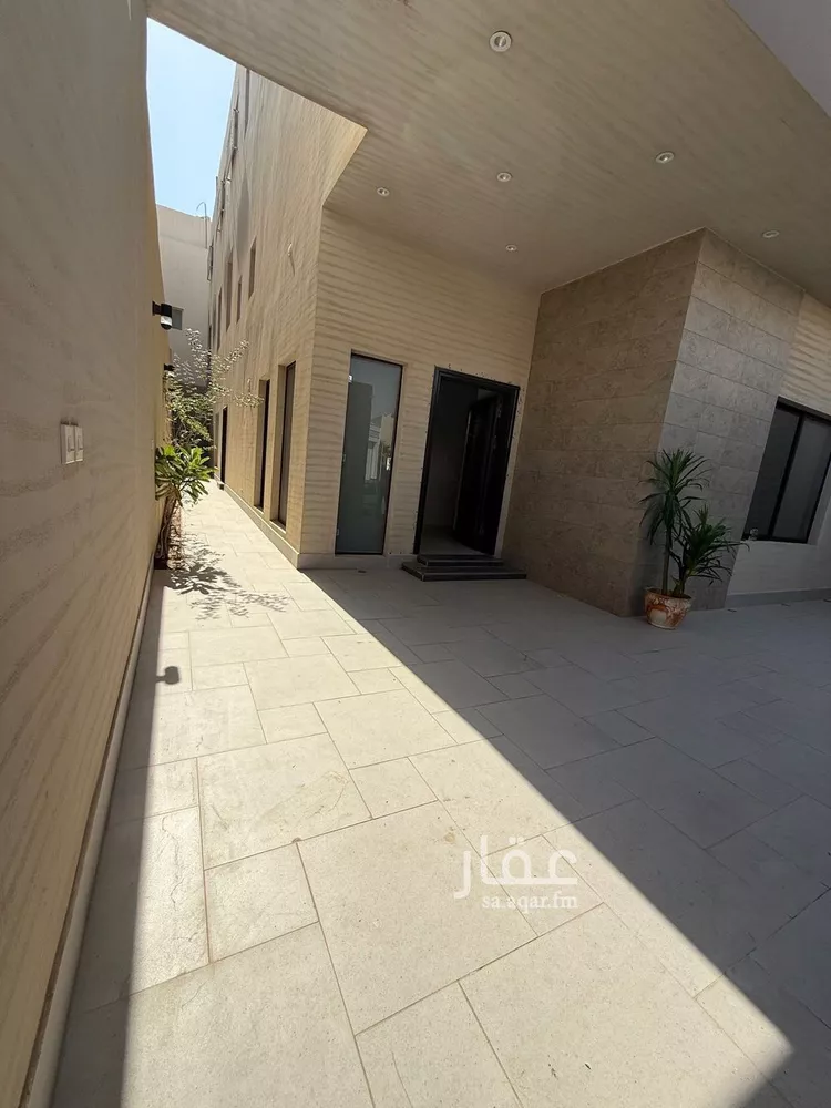 فيلا للإيجار في شارع أبي ظهير العصيمي, حي القيروان, مدينة الرياض, منطقة الرياض صورة 2