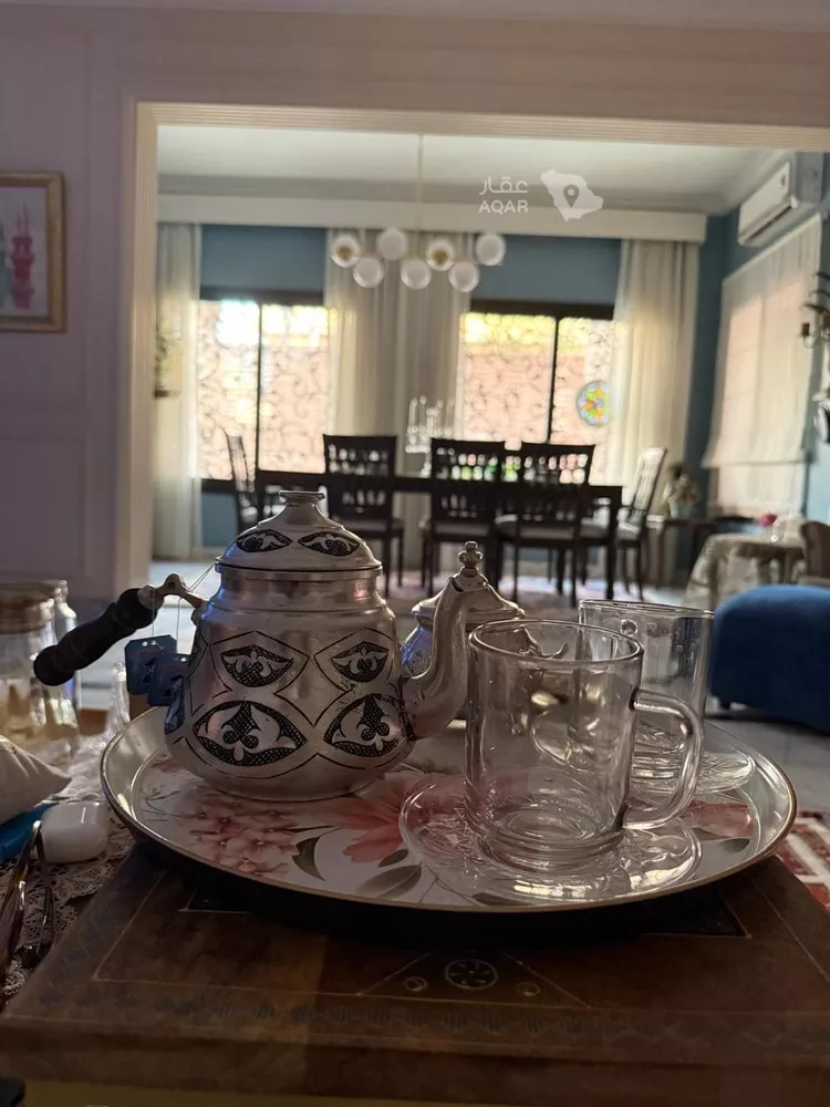 فيلا للبيع في شارع عبدالواحد الكريمي, حي العليا, مدينة الرياض, منطقة الرياض صورة 2