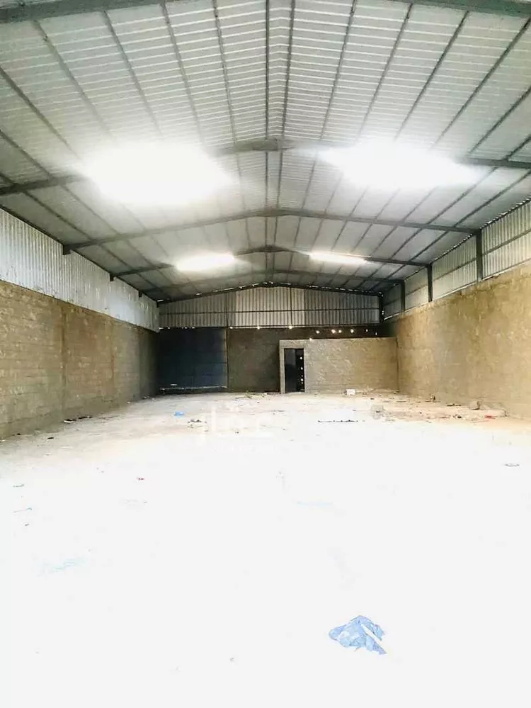 Warehouse for Rent in Khamis Mushait Al Fath صورة 2