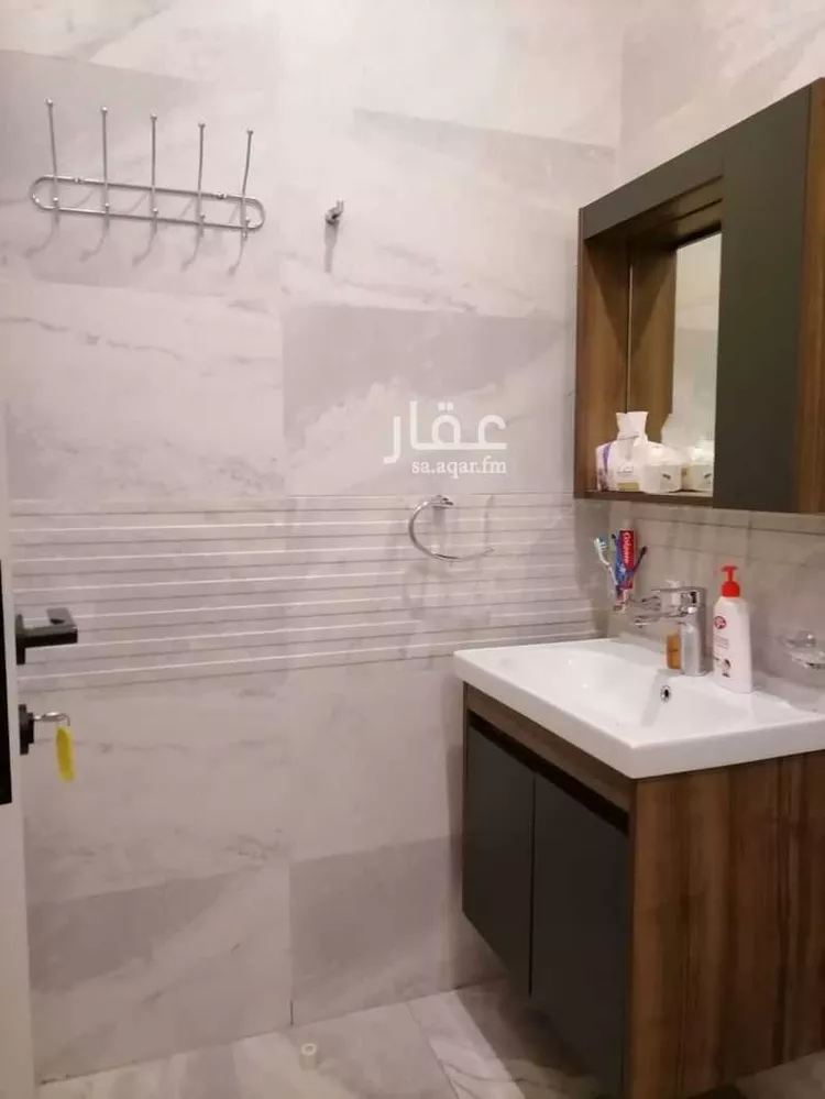 شقة للإيجار في شارع شجاع بن مفرج, حي الشوقية, مدينة مكة المكرمة, منطقة مكة المكرمة 12