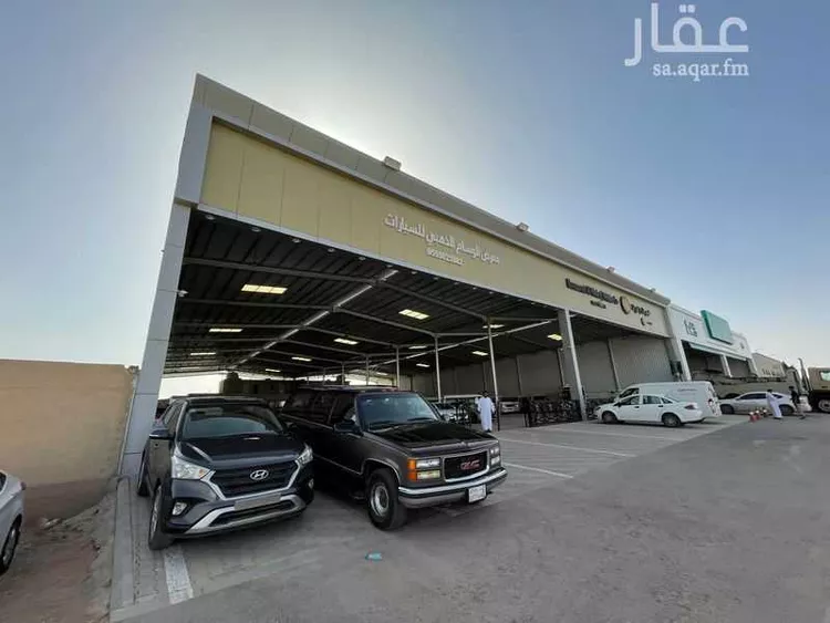 محل للبيع في شارع جبل العرمه, حي القادسية, مدينة الرياض, منطقة الرياض صورة 2