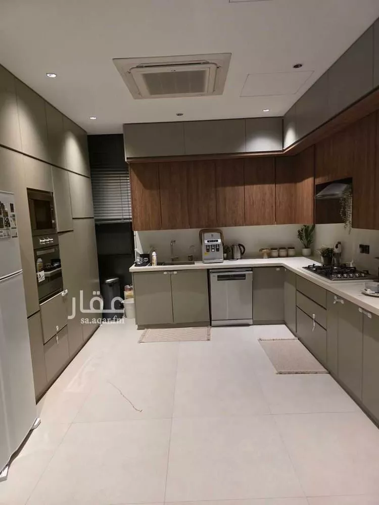 فيلا للإيجار في شارع رقم 372, حي الياسمين, مدينة الرياض, منطقة الرياض صورة 4