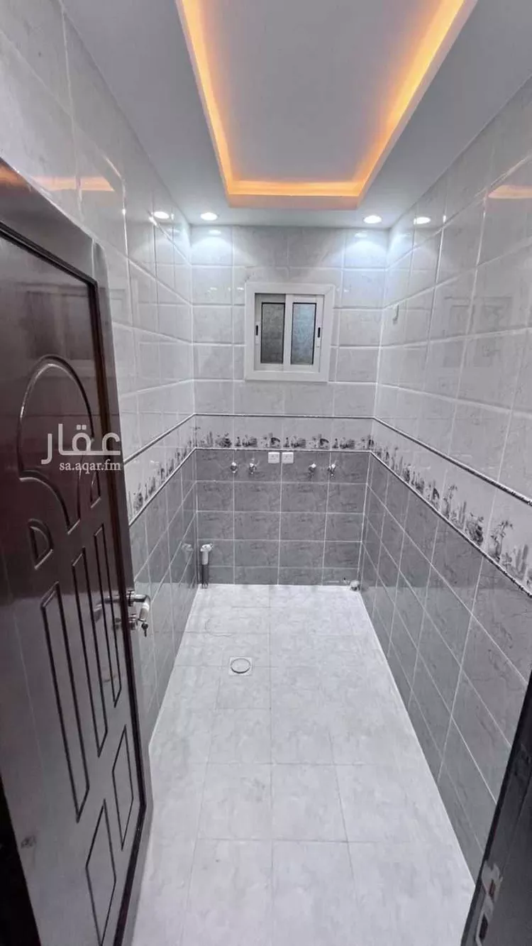 عمارة للإيجار في شارع الدائرة, حي الصفاء, مدينة تبوك, منطقة تبوك
