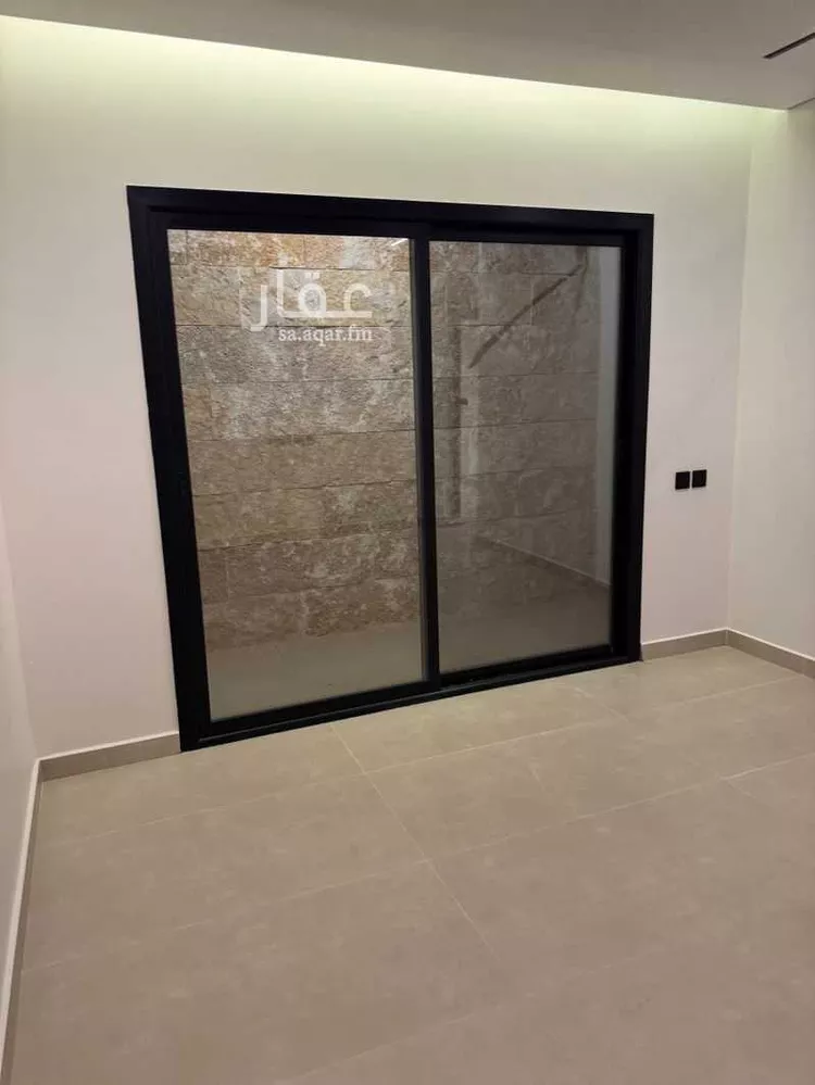 دور للبيع في شارع على بن عبدالكريم ، حي اشبيلية ، الرياض ، منطقة الرياض صورة 2