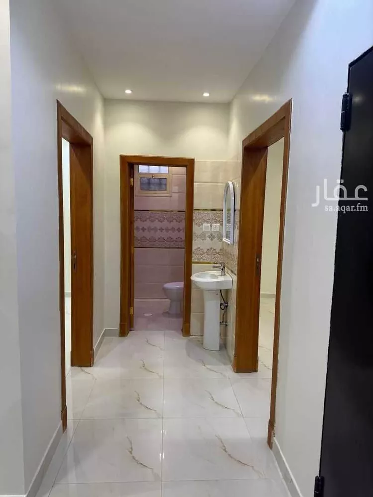 فيلا للإيجار في شارع أبي عبدالله الأندلسي, حي عكاظ, مدينة الرياض, منطقة الرياض صورة 5