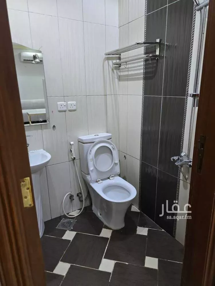 شقة للإيجار في شارع ماجد بن عبدالعزيز, حي الصفاء, مدينة جدة, منطقة مكة المكرمة صورة 2