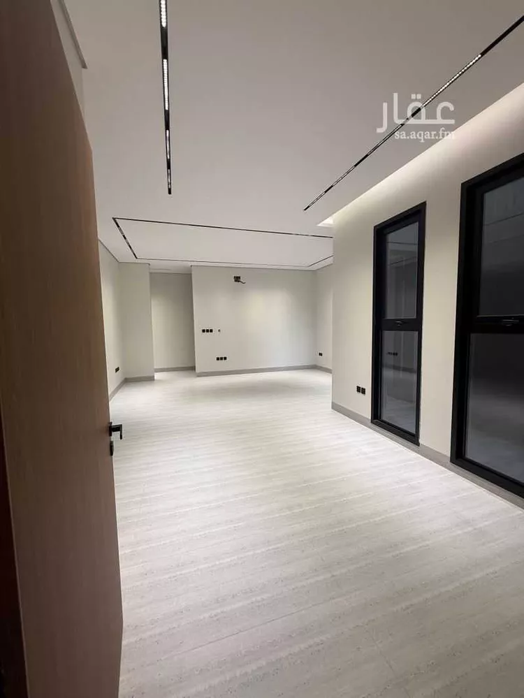 دور للبيع في شارع عمرو بن نعامة, حي الصفاء, مدينة الرياض, منطقة الرياض 7