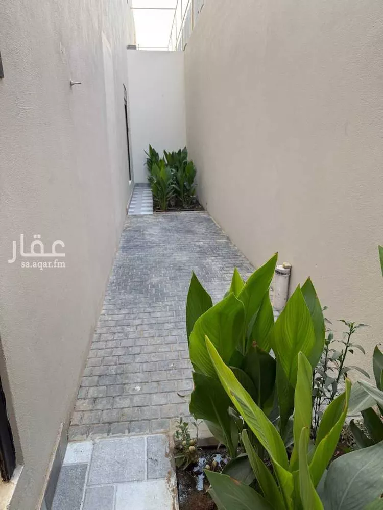 دور للبيع في شارع عمرو بن نعامة, حي الصفاء, مدينة الرياض, منطقة الرياض 8
