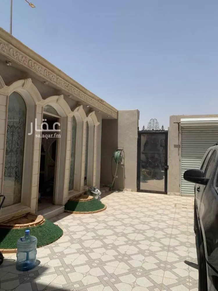 فيلا للبيع في شارع قطب الدين القسطلاني, حي عكاظ, مدينة الرياض, منطقة الرياض 6