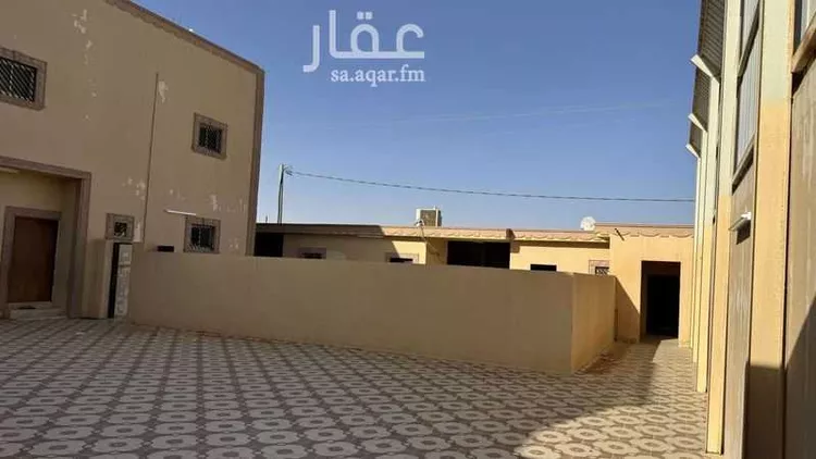 فيلا للبيع في شارع (مخطط1/242) 4, حي مخطط 87, مدينة ثادق, منطقة الرياض صورة 3