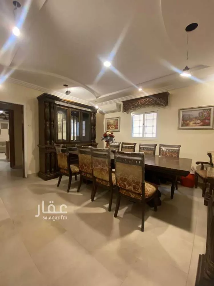 فيلا للبيع في شارع عبدالله بن المغيرة, حي إشبيلية, مدينة الرياض, منطقة الرياض صورة 2