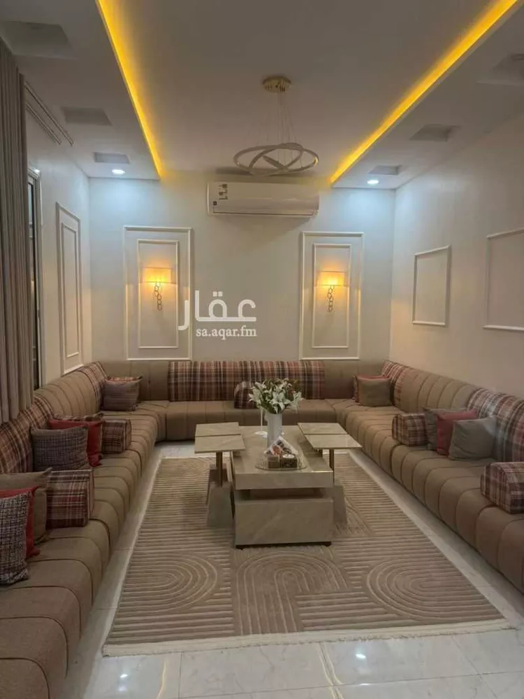 فيلا للبيع في شارع جان السليماني, حي عكاظ, مدينة الرياض, منطقة الرياض 8