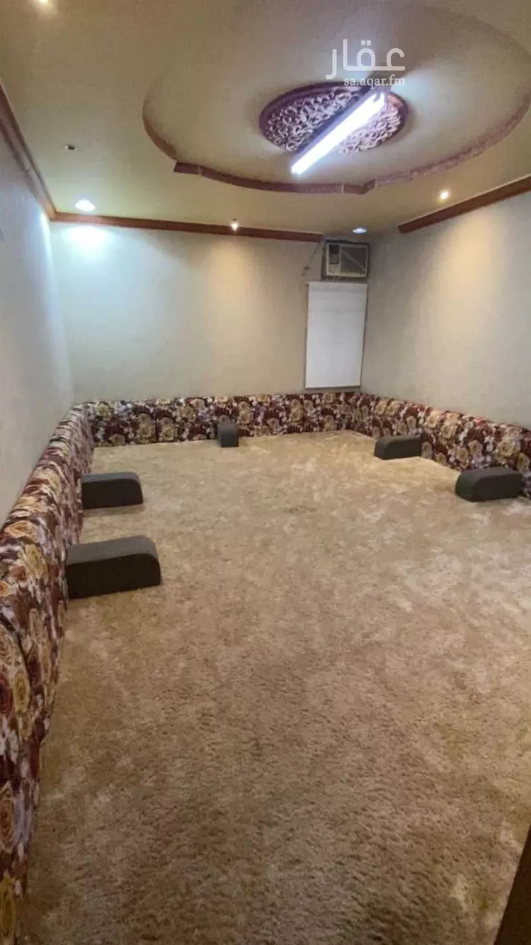 شقة للبيع في شارع بحر العرب, حي إشبيلية, مدينة الرياض, منطقة الرياض صورة 3