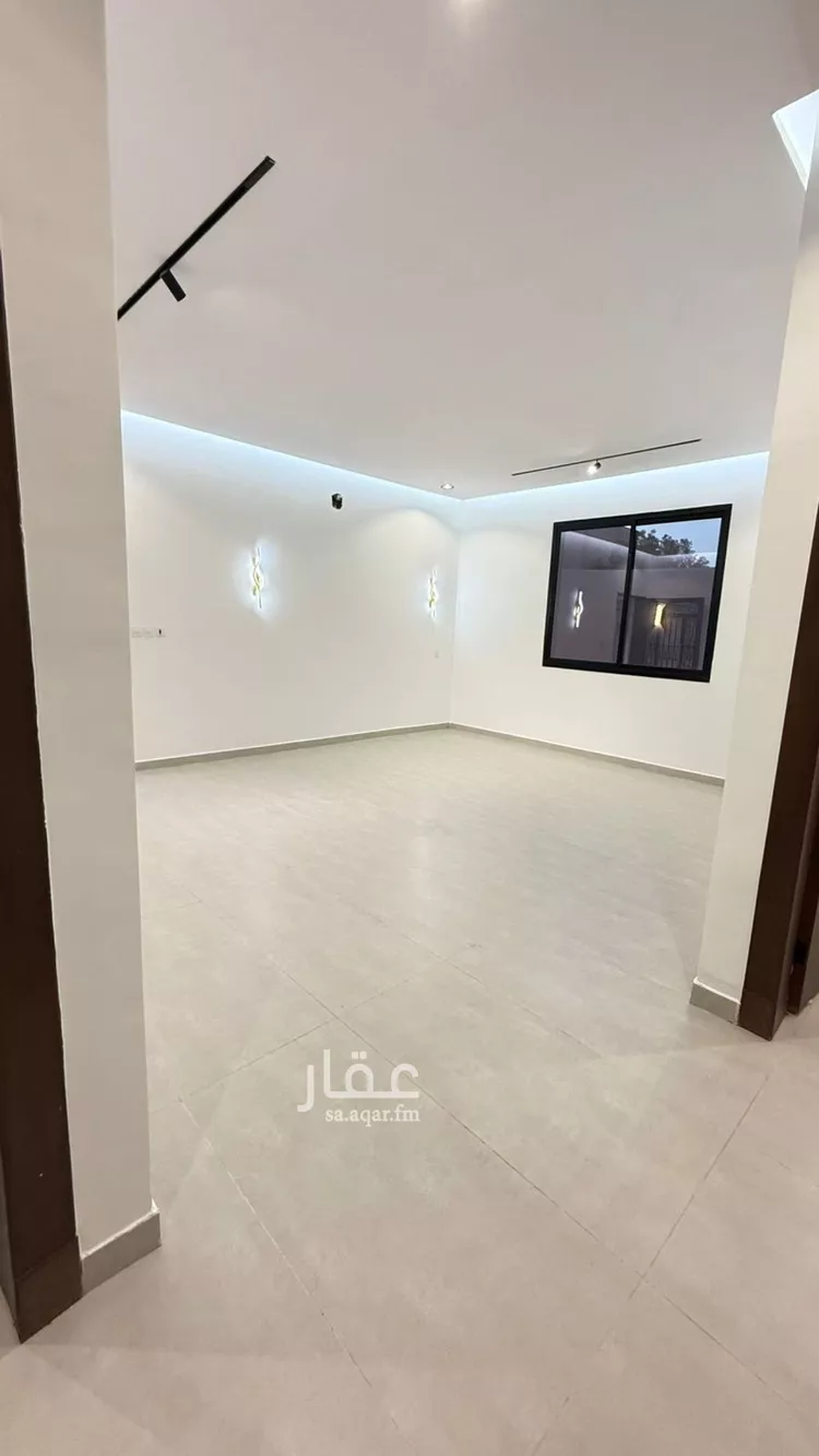 فيلا للبيع في شارع علي بن وهب, حي العزيزية, مدينة الرياض, منطقة الرياض صورة 2