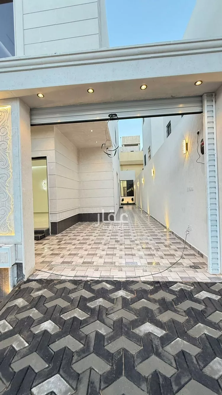 فيلا للبيع في شارع علي بن وهب, حي العزيزية, مدينة الرياض, منطقة الرياض