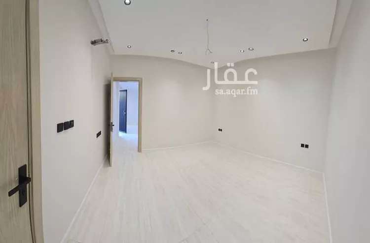 فيلا للبيع في شارع عز الدين ابن فهد ، حي الفروسية ، جدة ، جدة صورة 2