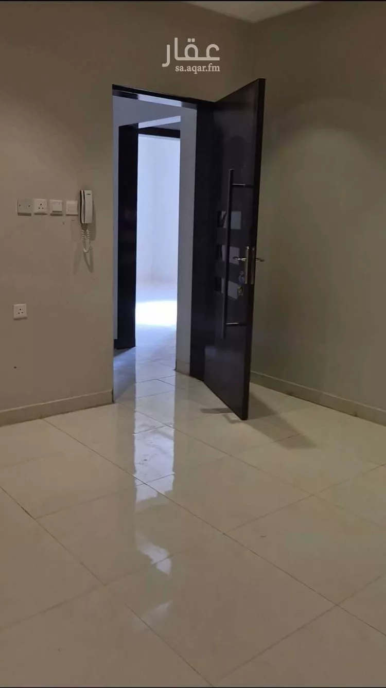 شقة للإيجار في شارع الملك خالد ابن عبدالعزيز سعود, حي عقرباء, مدينة امارة منطقة الرياض - الجبيله, منطقة الرياض صورة 2