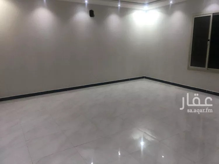 فيلا للبيع في شارع احمد بن محمد بن المدبر, حي الرمال, مدينة الرياض, منطقة الرياض صورة 2