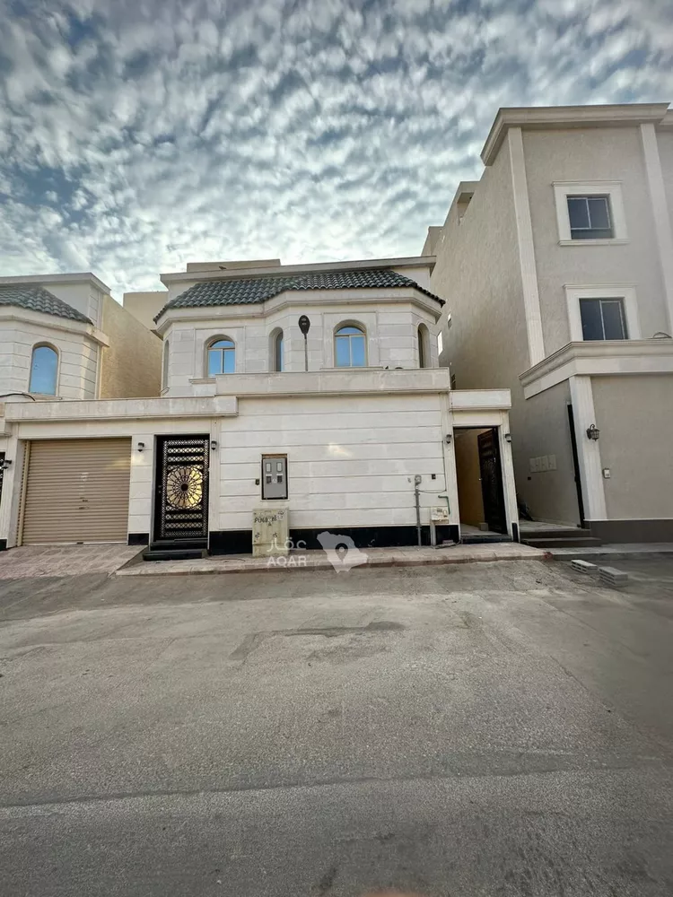 فيلا للبيع في شارع رقم 329, حي المونسية, مدينة الرياض, منطقة الرياض