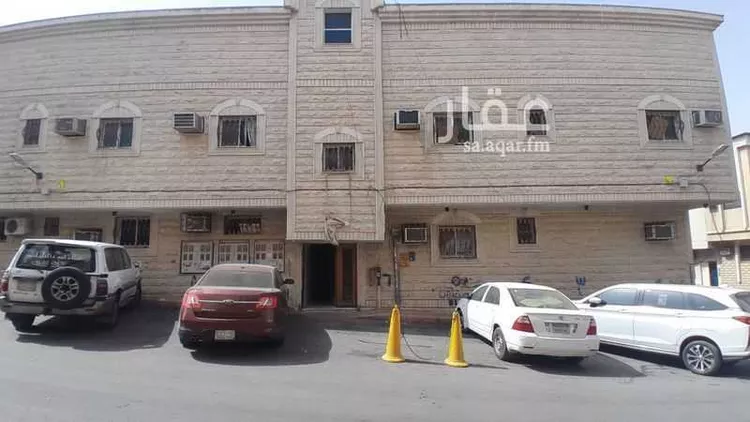عمارة للبيع في شارع عبدالرحمن المقبل, حي غبيرا, مدينة الرياض, منطقة الرياض صورة 3