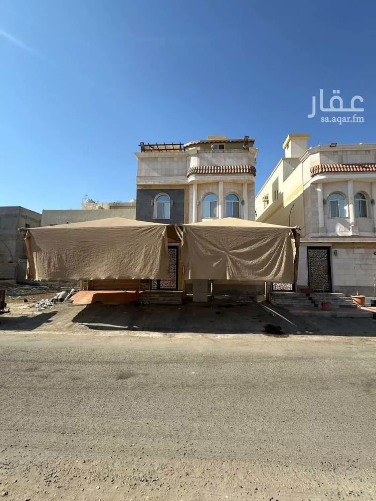 فيلا للبيع في شارع أبي الحسين النعماني ، حي الزمرد ، جدة ، جدة صورة 2