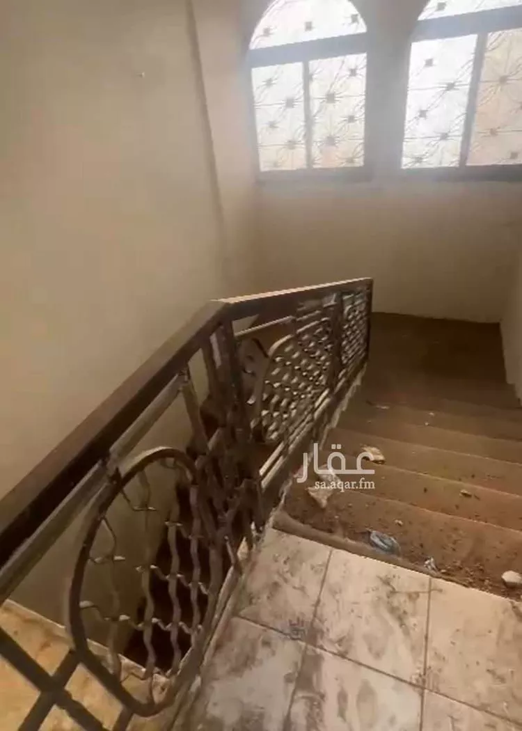 دور للبيع في شارع انجب ابن احمد, حي العزيزية الغربي, مدينة خميس مشيط, منطقة عسير صورة 5