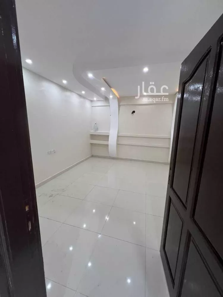 عمارة للإيجار في شارع ابن عبيد البغدادى, حي الدفاع, مدينة المدينه المنوره, منطقة المدينة المنورة صورة 2