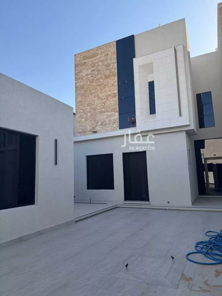فيلا للبيع في شارع أبو حبيب الأنصاري, حي الملك فهد, مدينة عنيزه, منطقة القصيم صورة 2