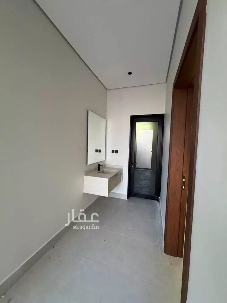 فيلا للبيع في شارع ابن حبان, حي الملك فهد, مدينة عنيزه, منطقة القصيم صورة 5
